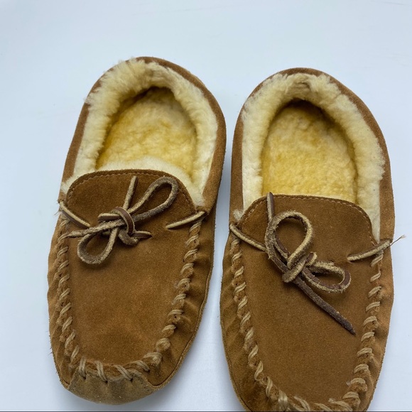 L.L. Bean Other - LL bean Wicked Good Slippers Sheepskin Suede